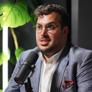 Greg Dobson in Piixel podcast studio