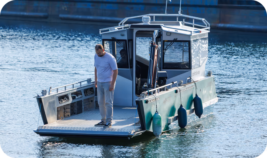LANDX-X9 bow ramp workboat