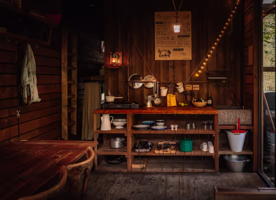 The equipped kitchen of a Cosy Cabin