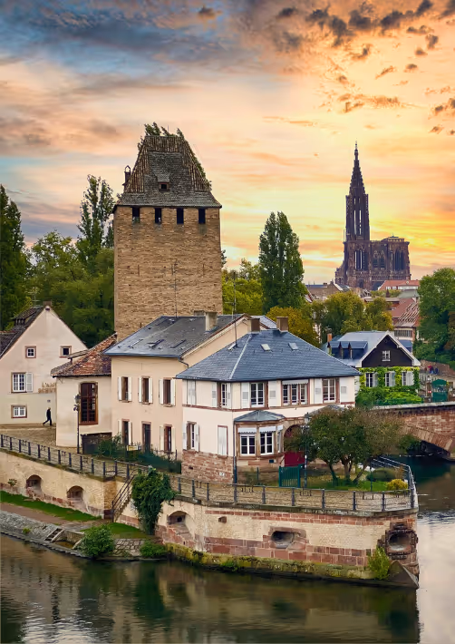 The view on the river Ill in Strasbourg, a great spot to discover Alsace with kids