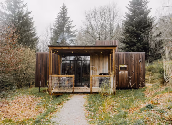 Classic for 6 cabin in the woods in the Ardennes in winter