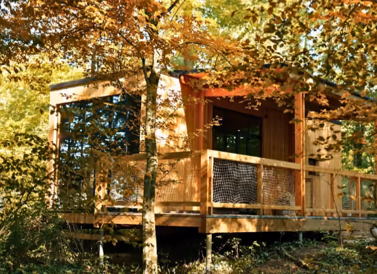 The Flow cabin, a tiny house near Paris made in Nutchel, in early spring