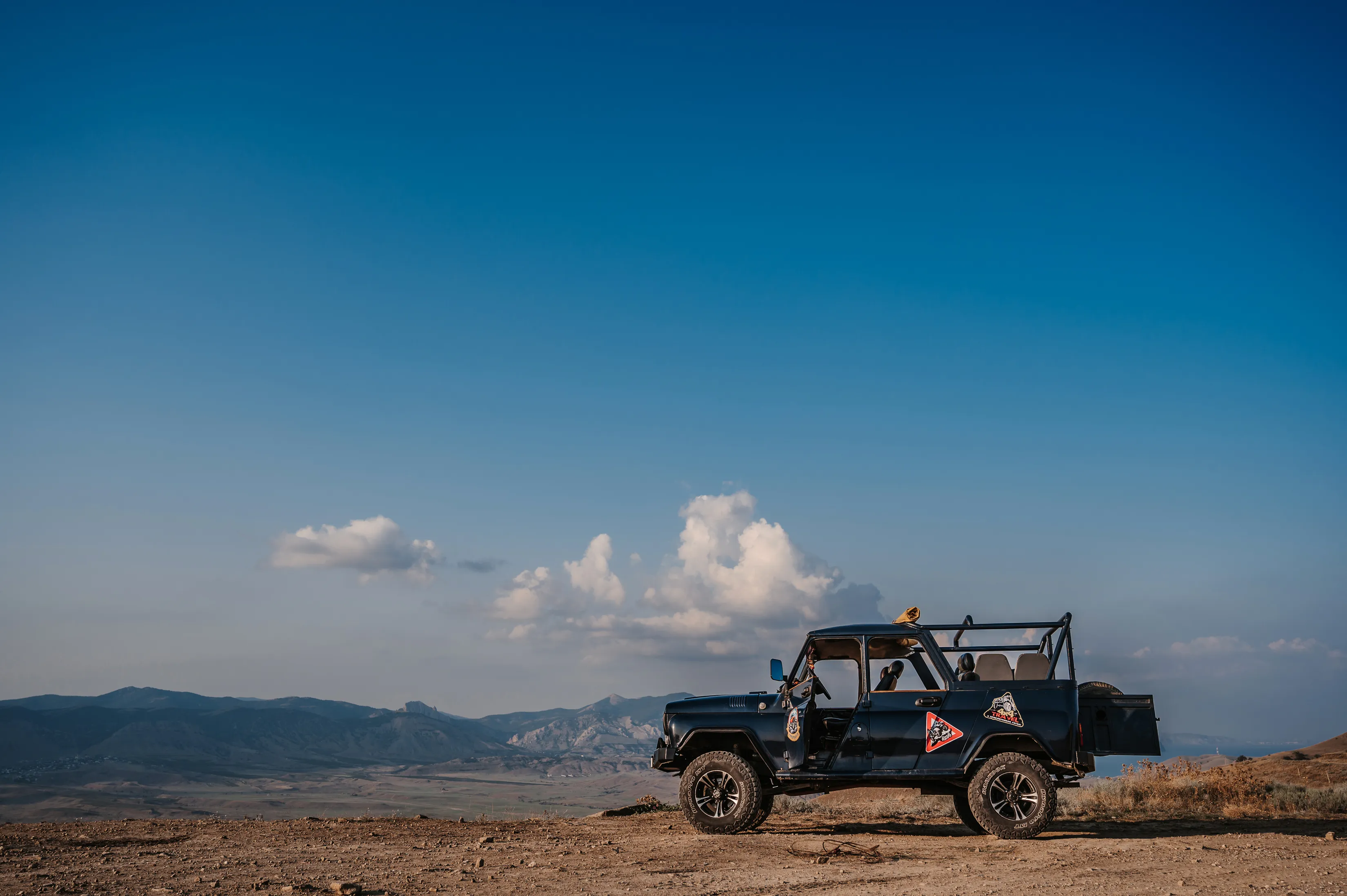 a view of jeep and sky

