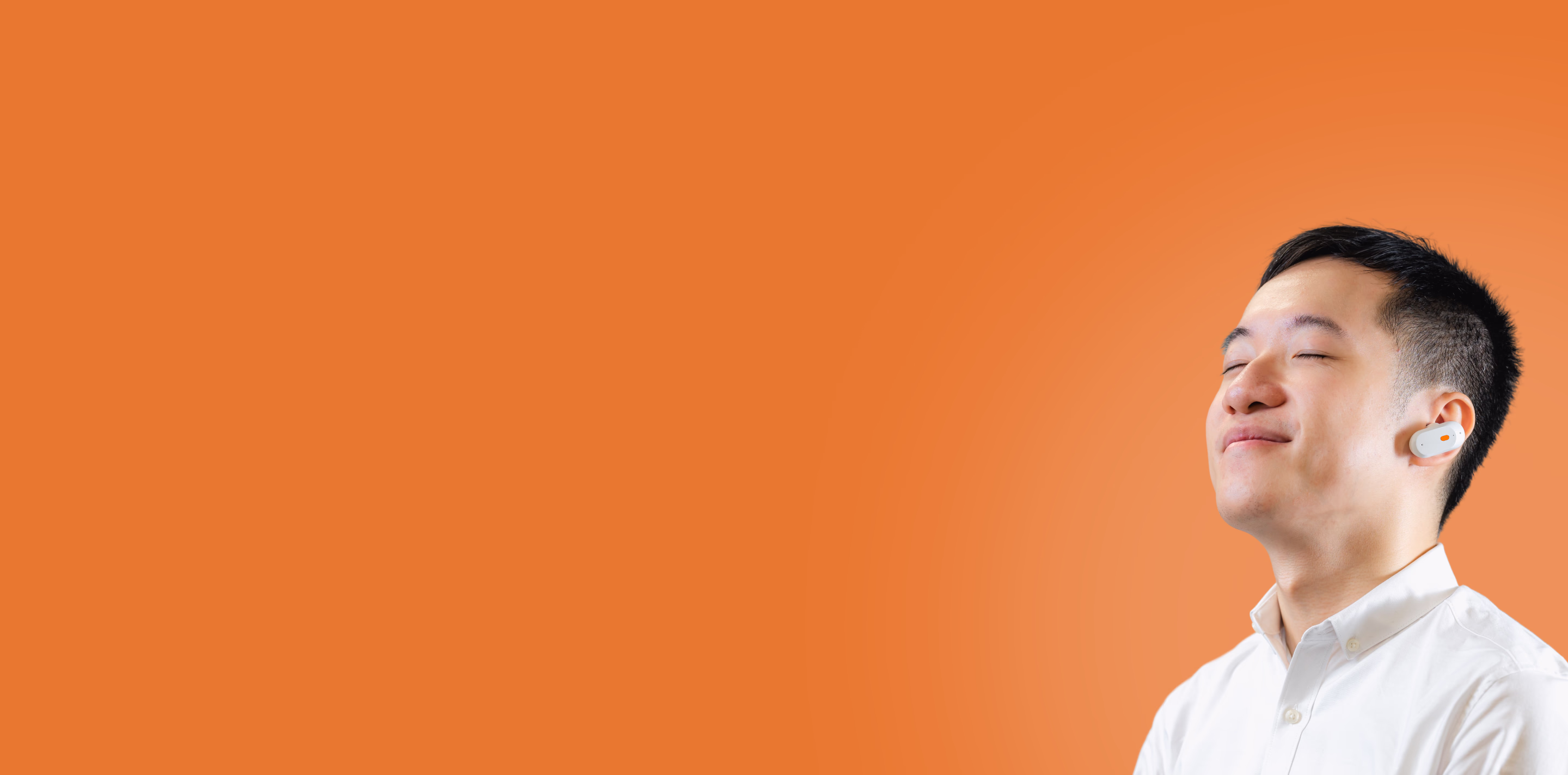 Halo Lab’s website and product development with UI/UX design services for a wearable health monitoring app