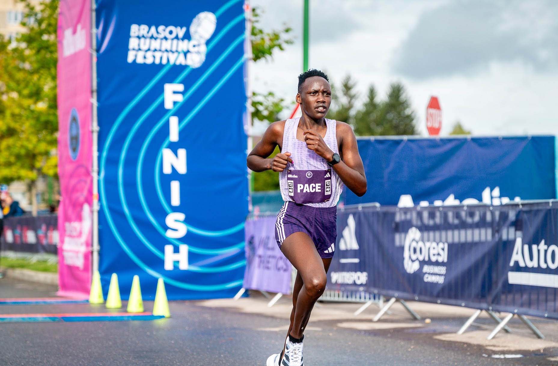 Pluton de elită, fără precedent, la competiția tRUNsylvania International 10K: cei mai rapizi alergători pe șosea ai momentului se întâlnesc pe 4 octombrie, la Brașov
