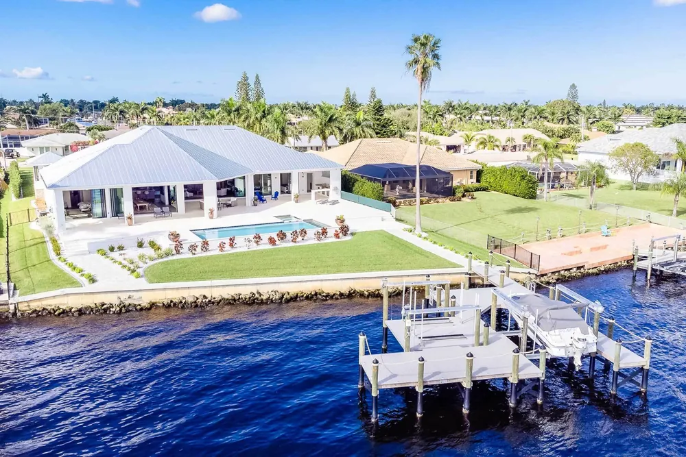 Florida lifestyle and housing