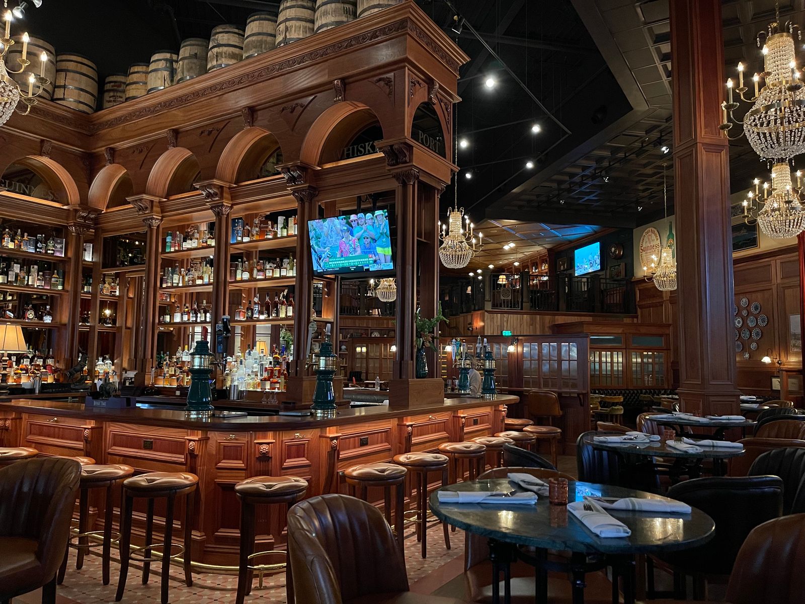 Bar photo 2