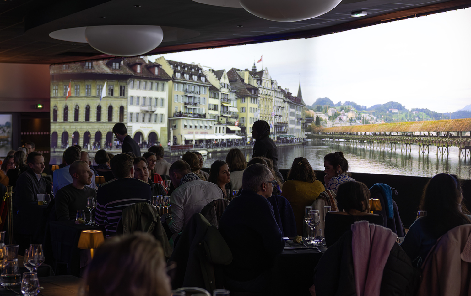 Dîner immersif - Voyage entre lacs et montagnes