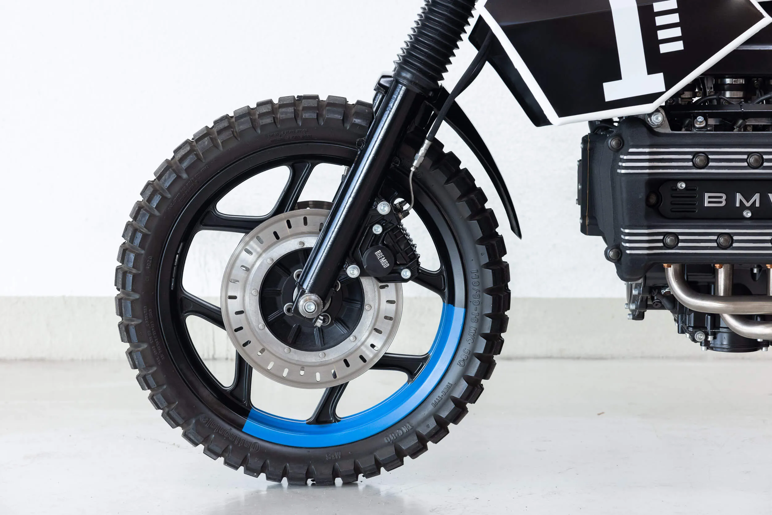 Links vooraanzicht van een BMW K 100 RT