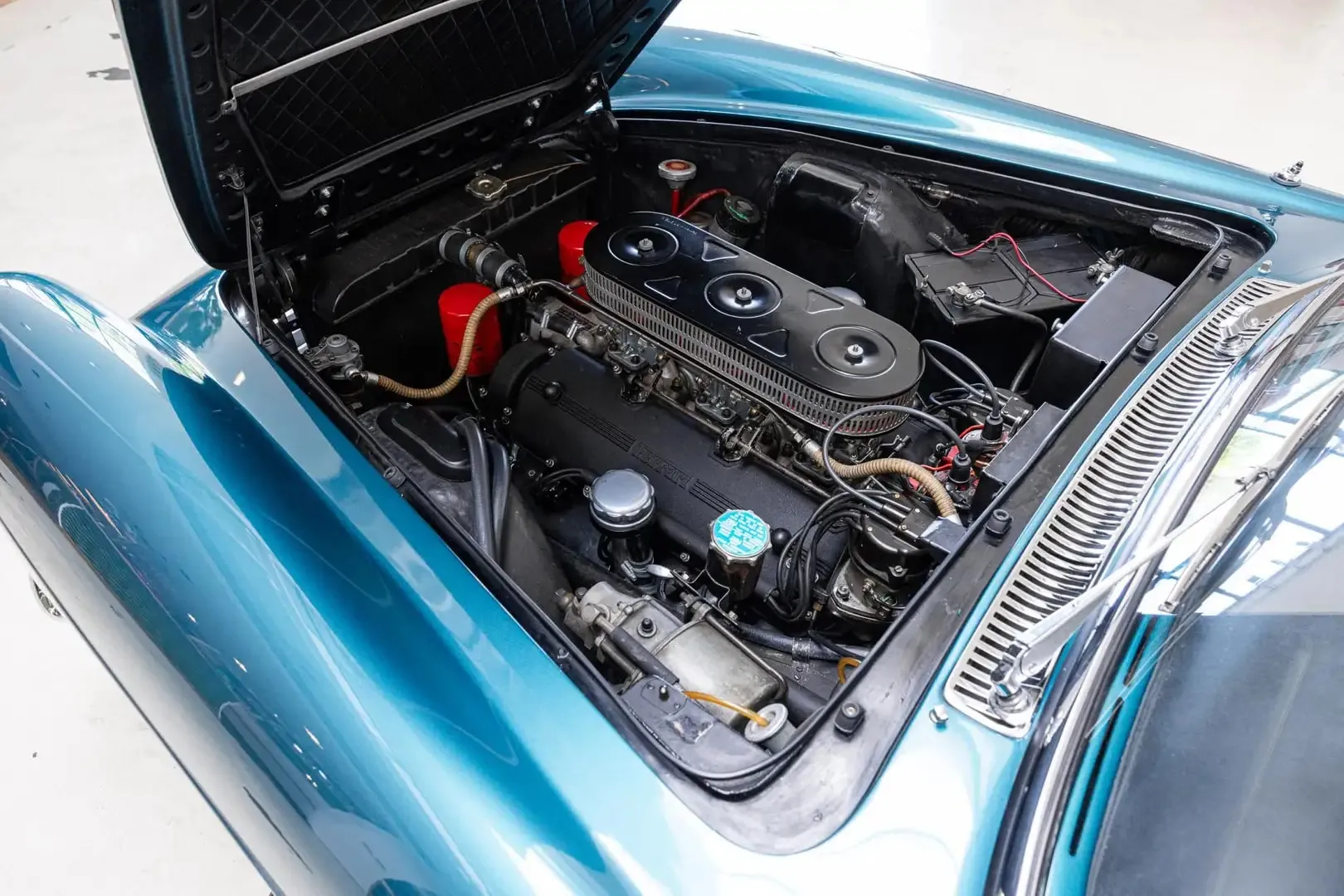 The engine of the Azurro Ferrari 250 GTE