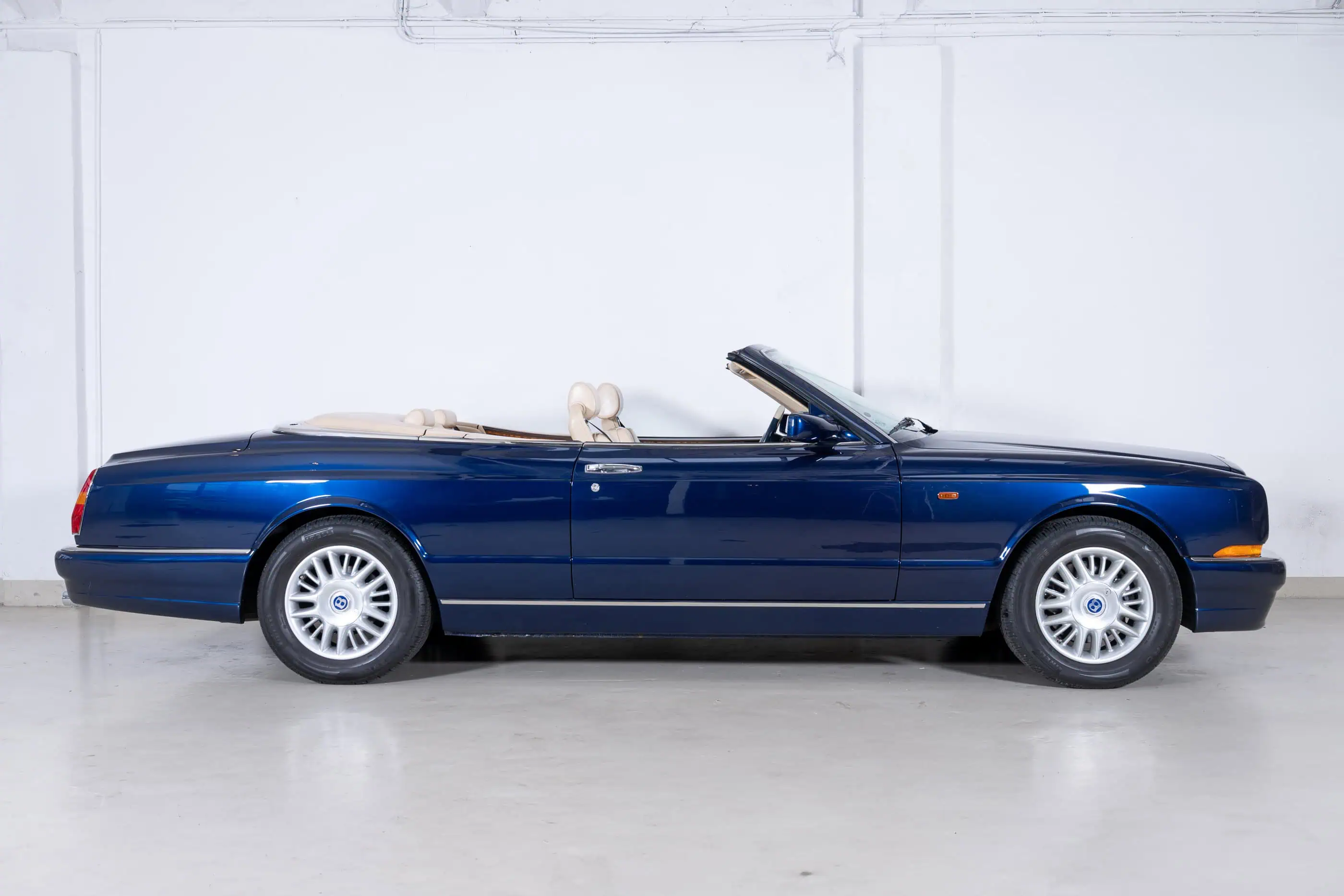 side view of Bentley Azure LHD