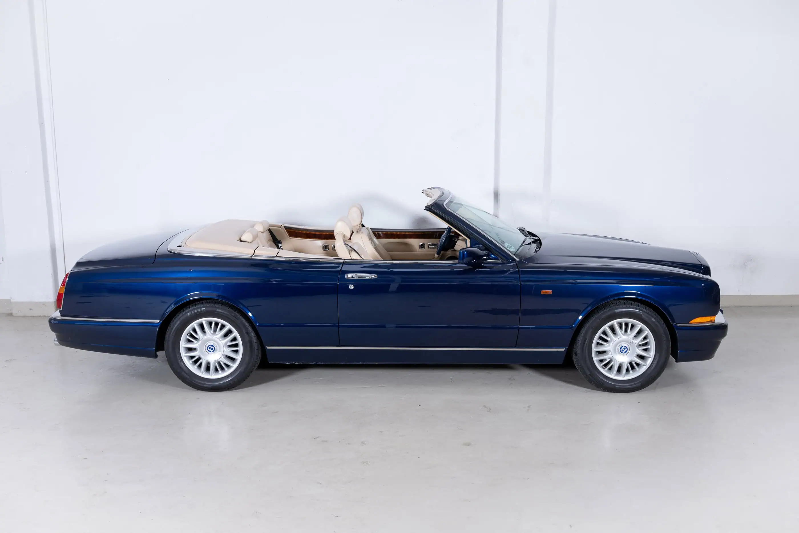 upper side view of Bentley Azure LHD