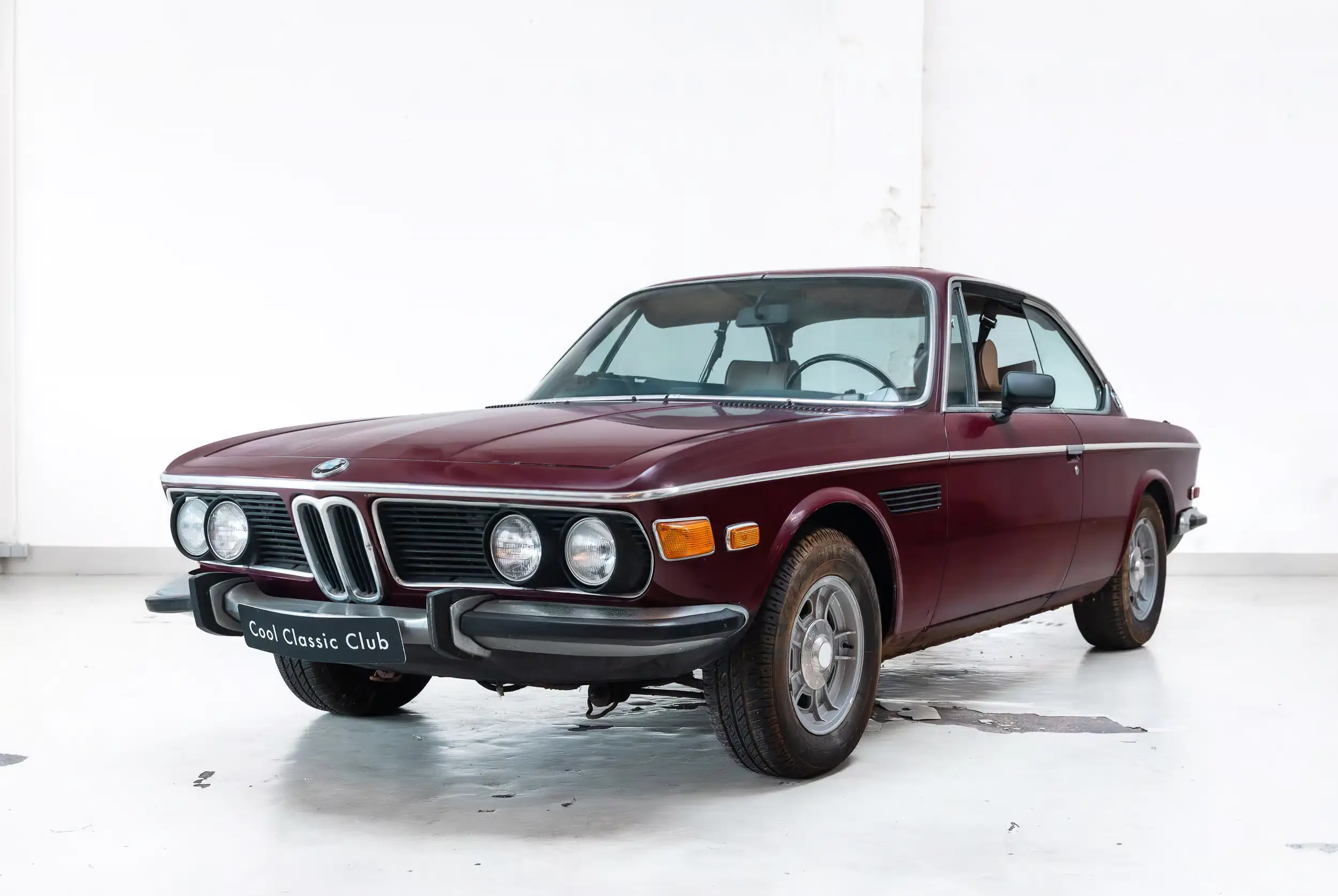 Front oblique view of the 1972 Malaga Red  BMW 3.0 CS Barnfind