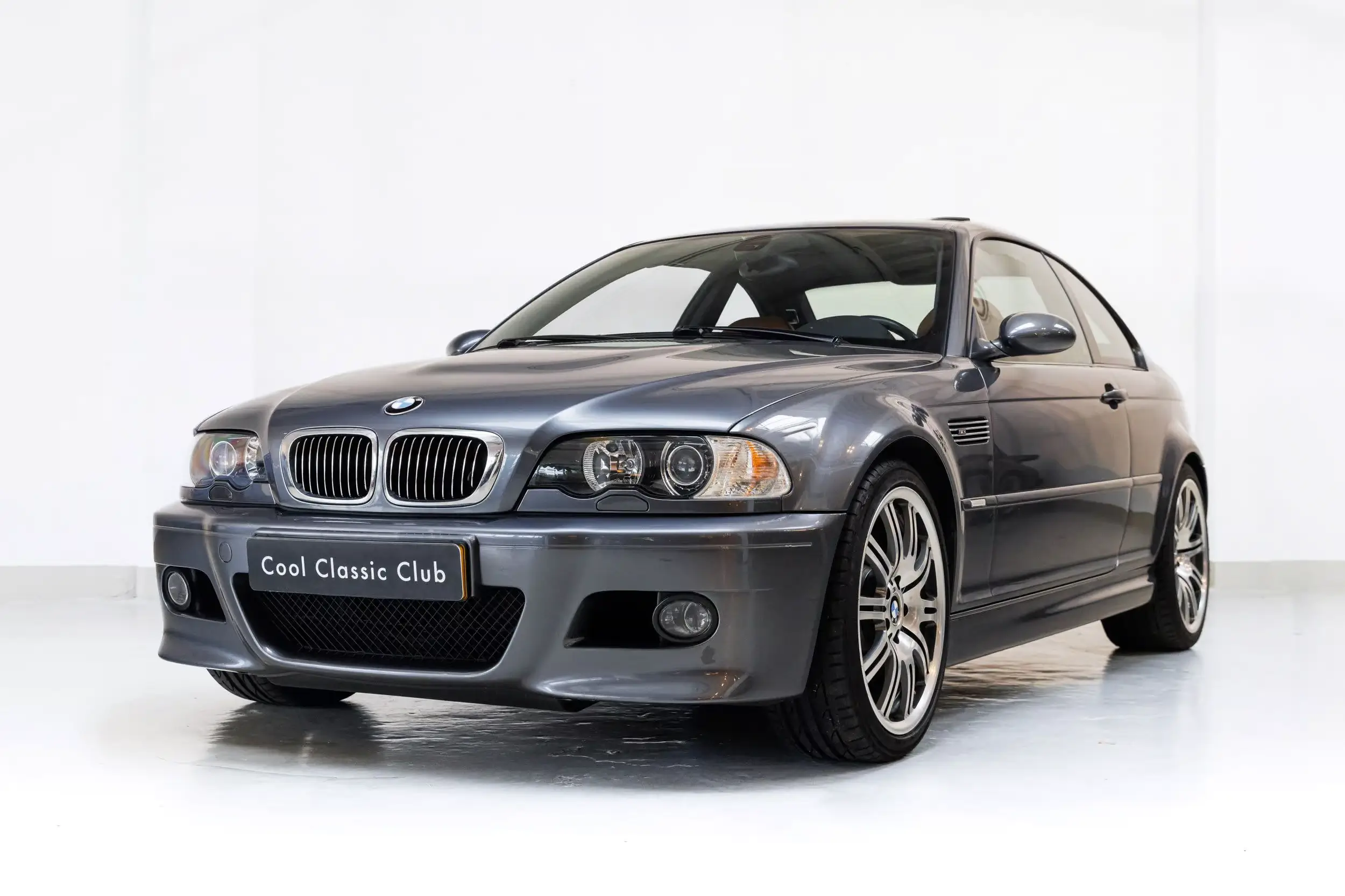 Front oblique view of the 2002 Silver Grey Metallic BMW M3 E46