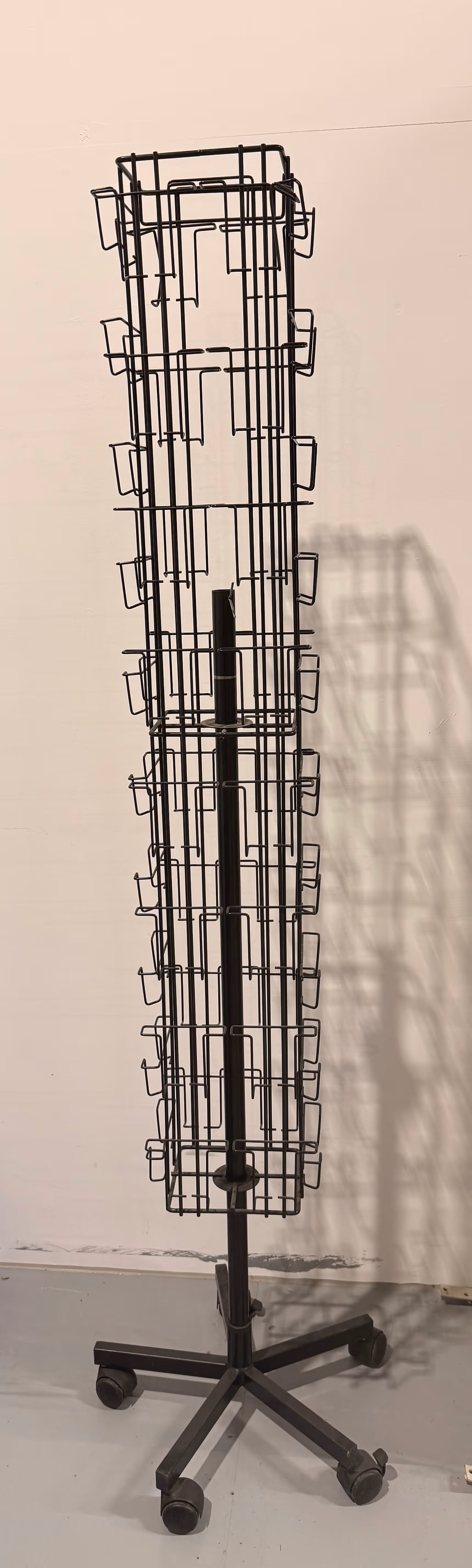 ansichtkaart houders staand model