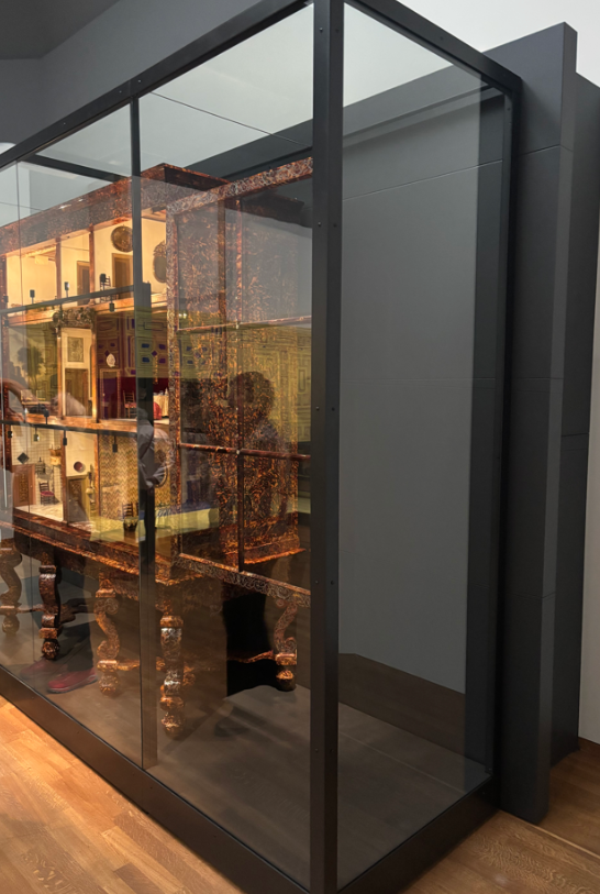 Demontabele glazen vitrine, stalen frame 1*4*2,8