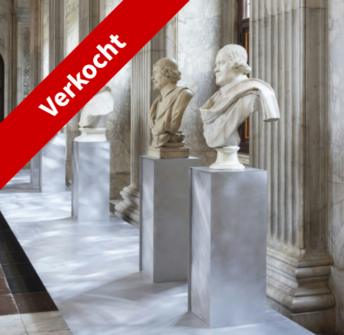 Vitrines en podia Koninklijk Paleis op de Dam