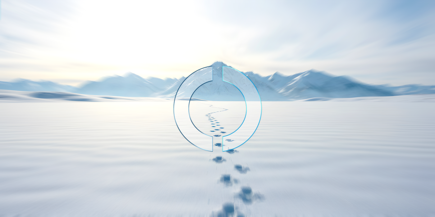 Das Bild einer idyllischen Schneelandschaft mit Bergkette im Hintergrund und klarem Himmel mit Fußspuren im Schnee, die zu den Bergen führen, steht für das Thema Kooperationen bei EMPORIAS.