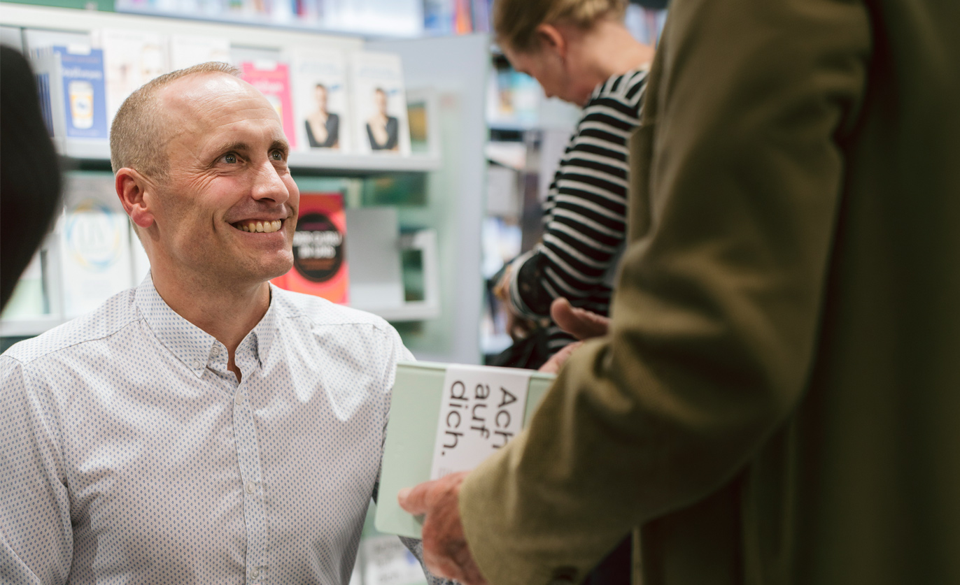Weniger Stress, mehr Leben: SPIEGEL-Bestsellerautor Pirmin Loetscher zeigt, wie Achtsamkeit im Alltag gelingt – einfach, wirksam und ohne zusätzlichen Zeitaufwand.