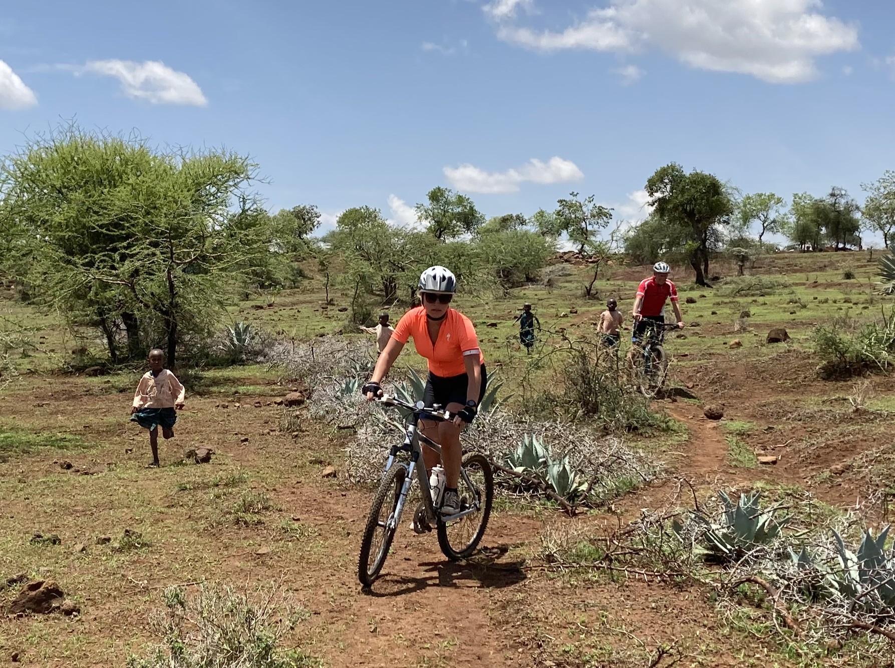 EcoJoy Gravel- / MountainbikeTours in Tanzania