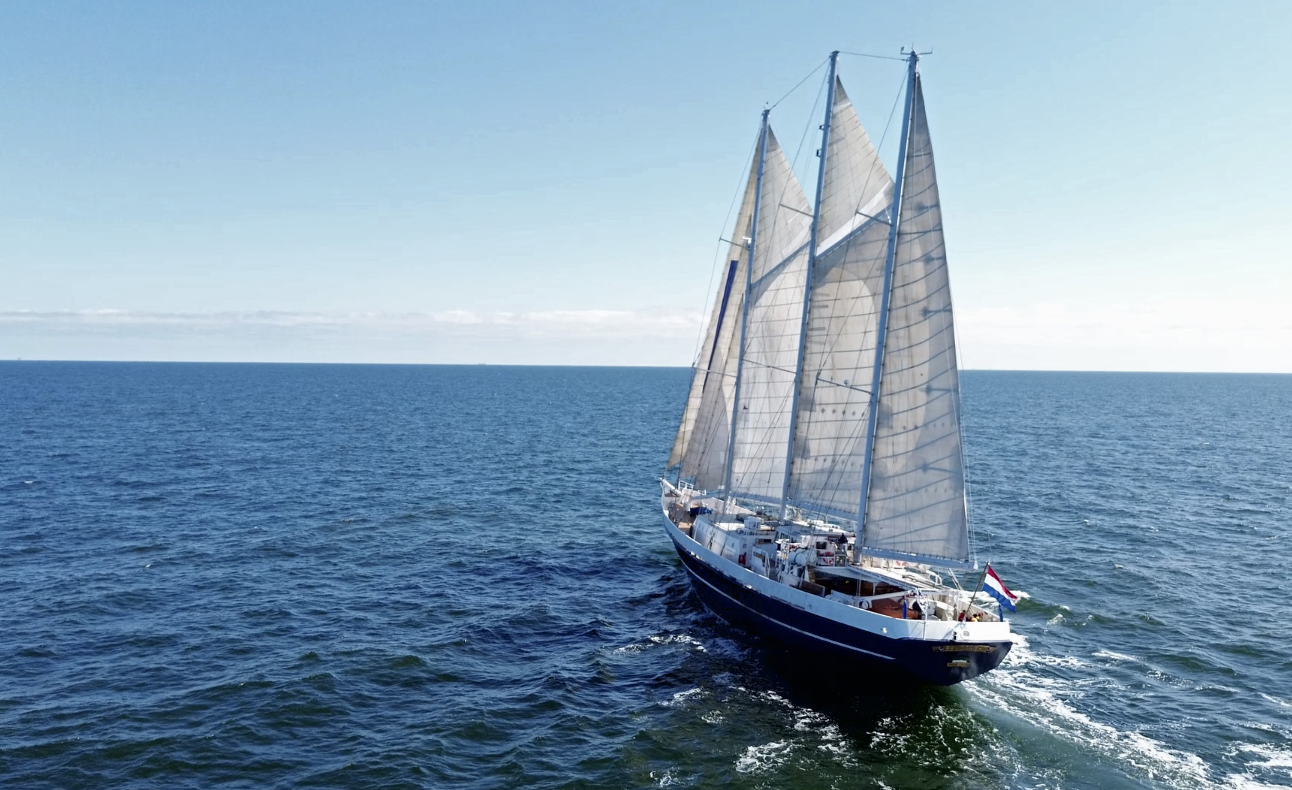 Zeiltochten & reizen aan boord van de Eendracht