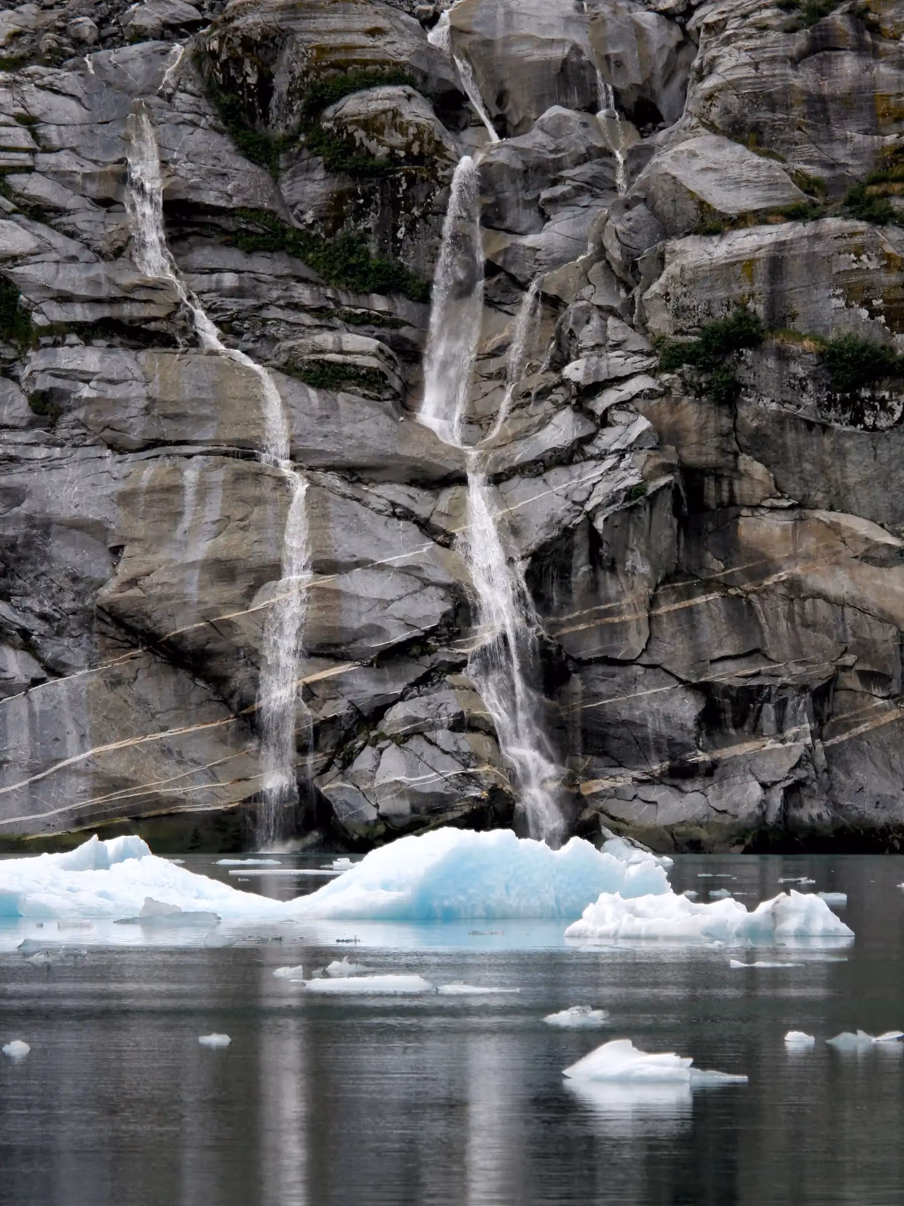 © John Schnell Photography. Alaska Wilderness Charters—Ford's Terror