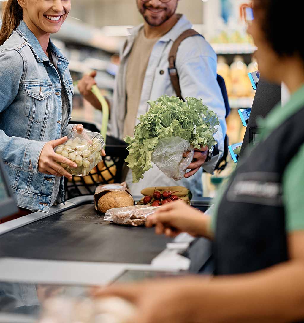 Uncommitment and the income divide