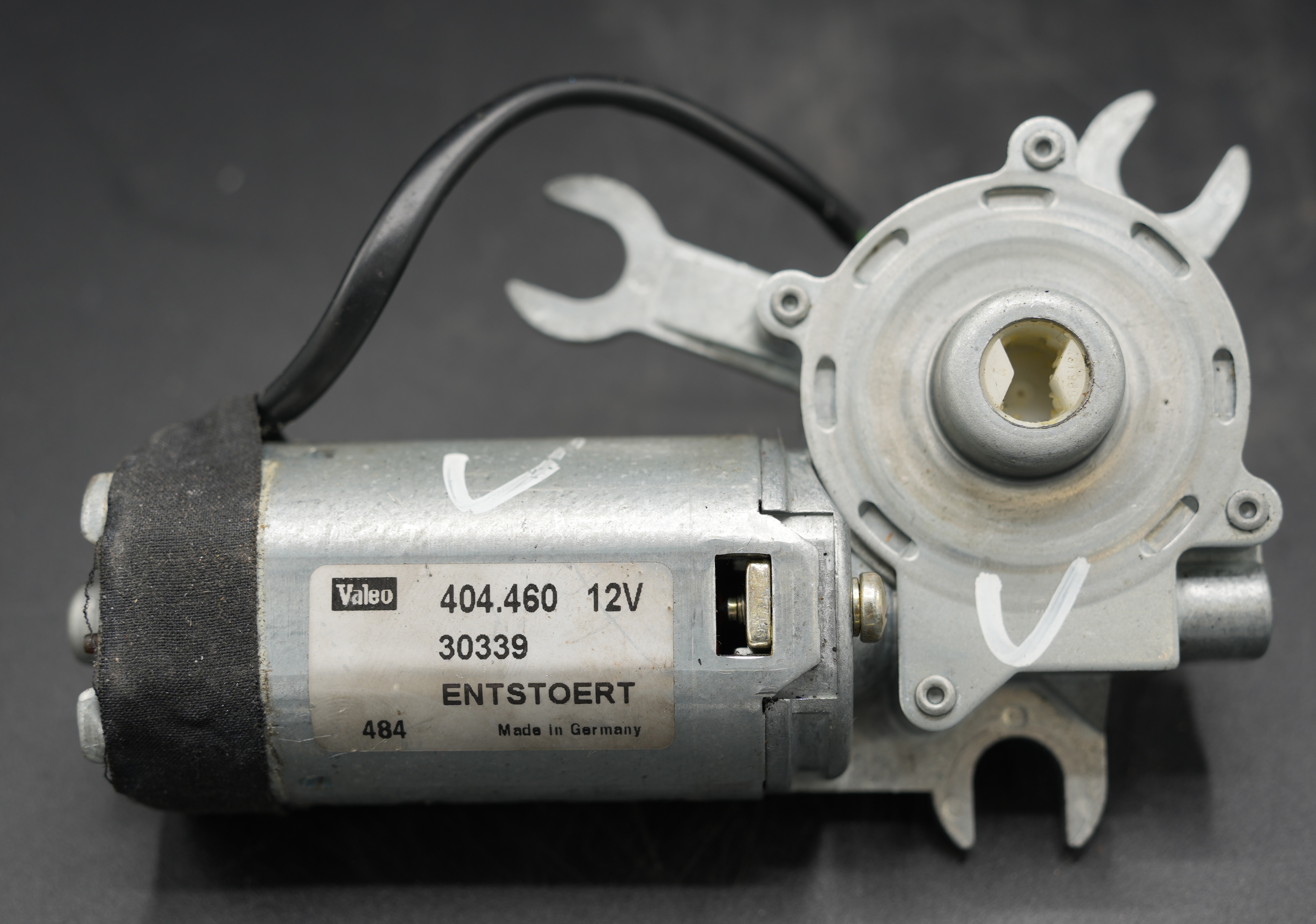 DB9 TONNEAU MOTOR RECONDITIONED