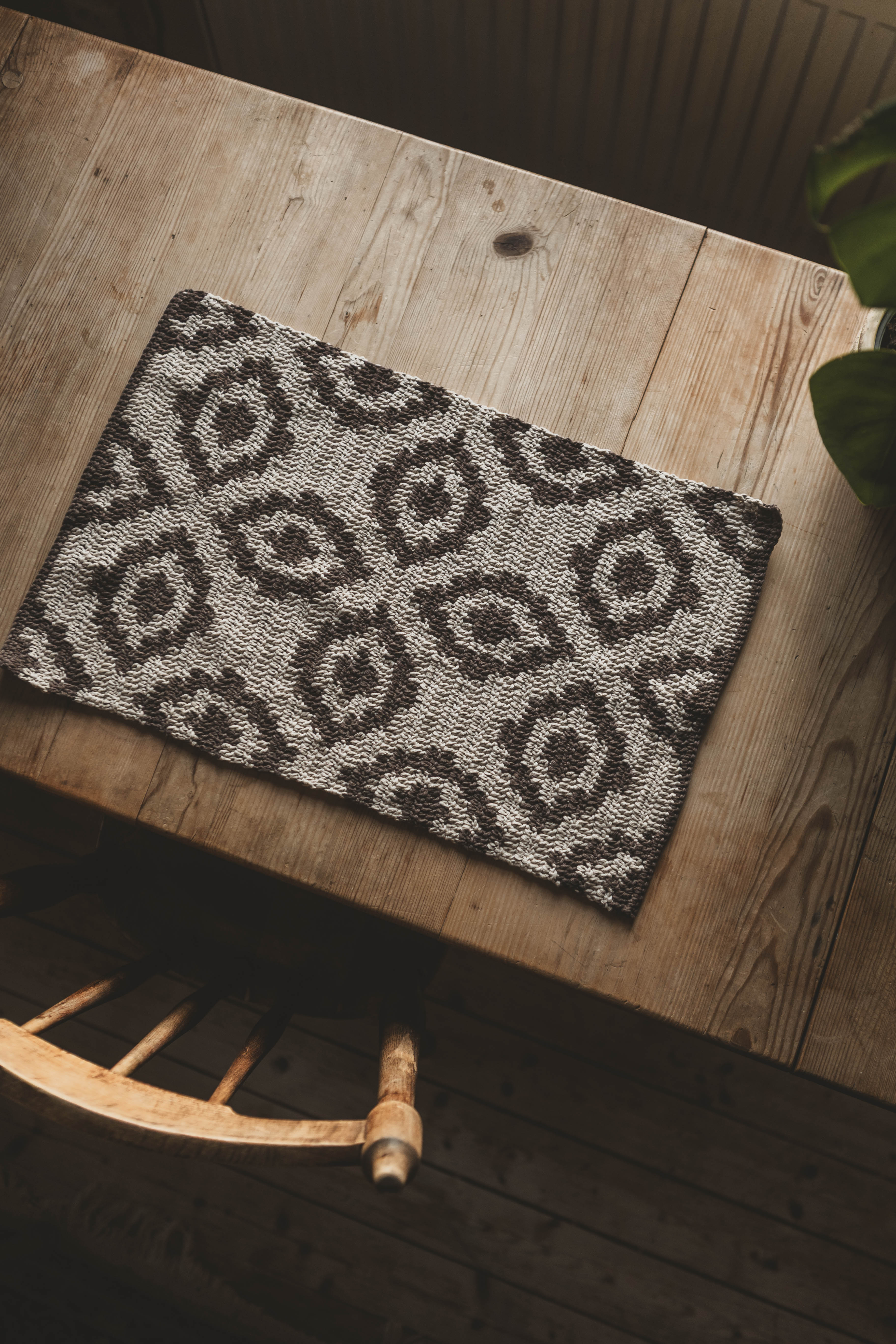 Crochet placemat “Jasmine”