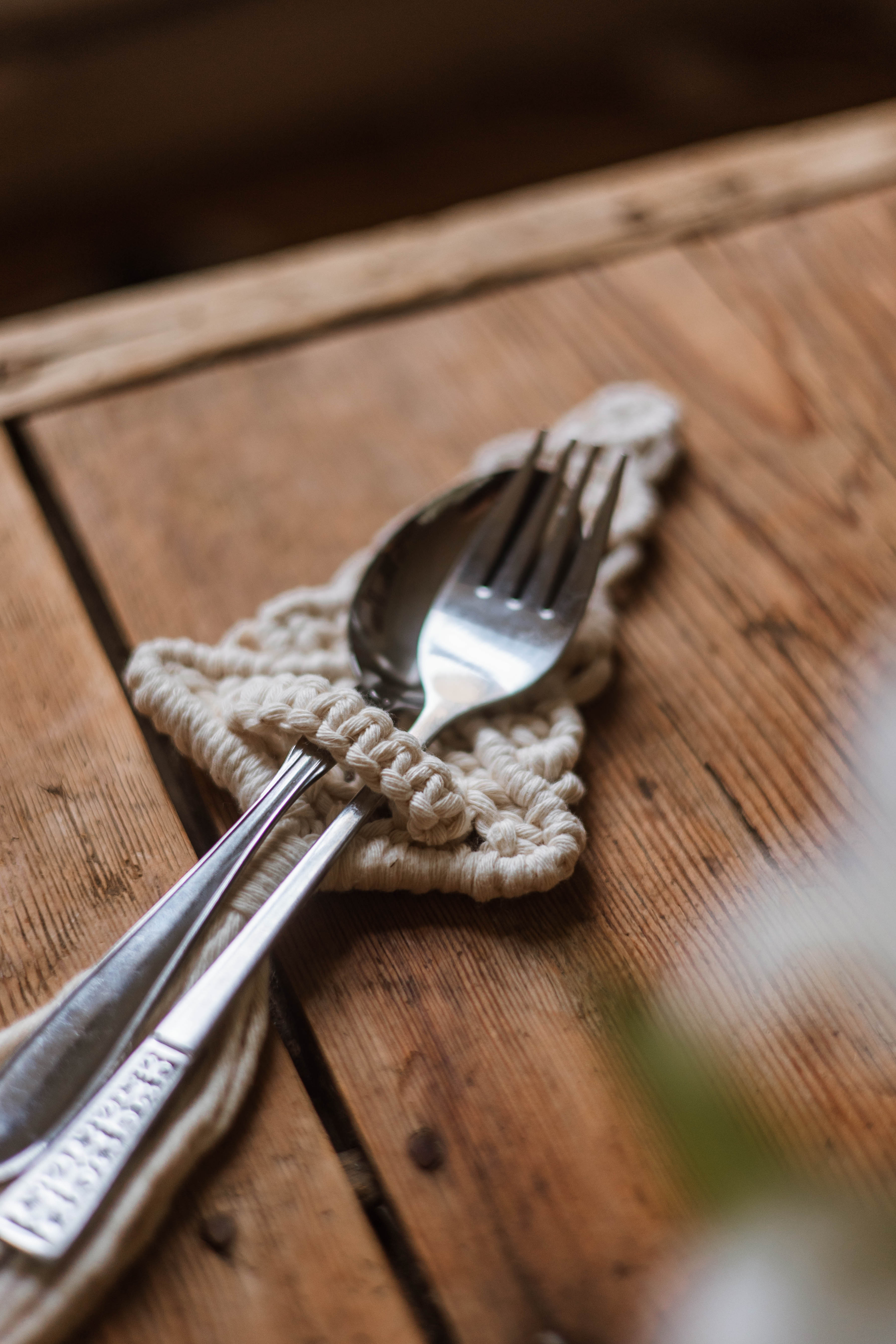 Makramé bestickhållare "Carol"