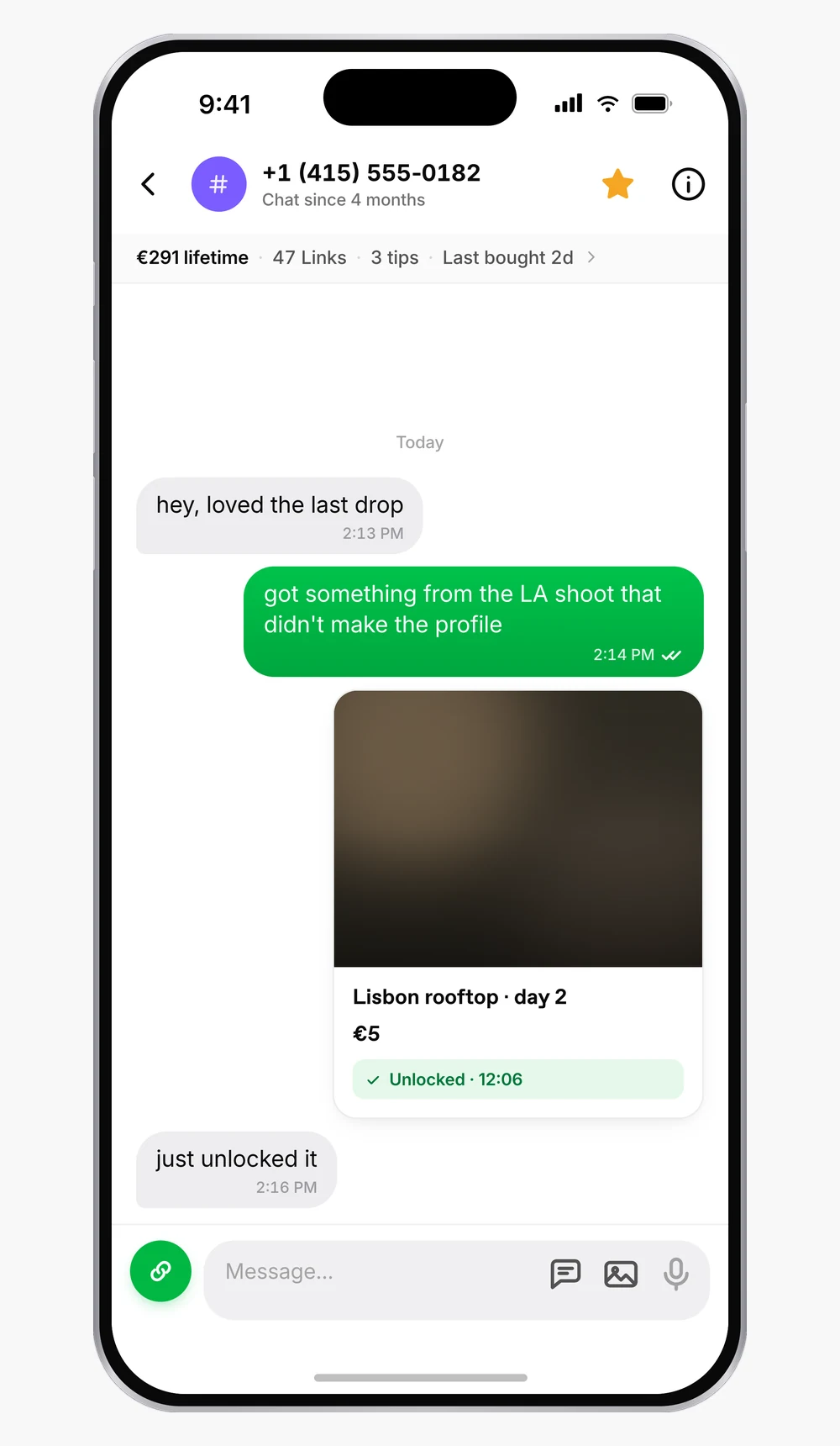 Unlockt chat thread on a phone, where a fan unlocks a photo for 5 euros.