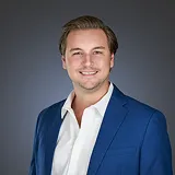 Andrew Steioff headshot