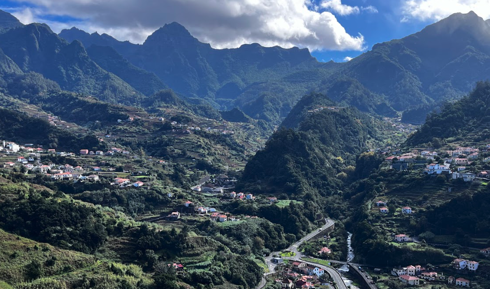 Ontdek het bloemeneiland van Europa: 7 tips die je niet mag missen