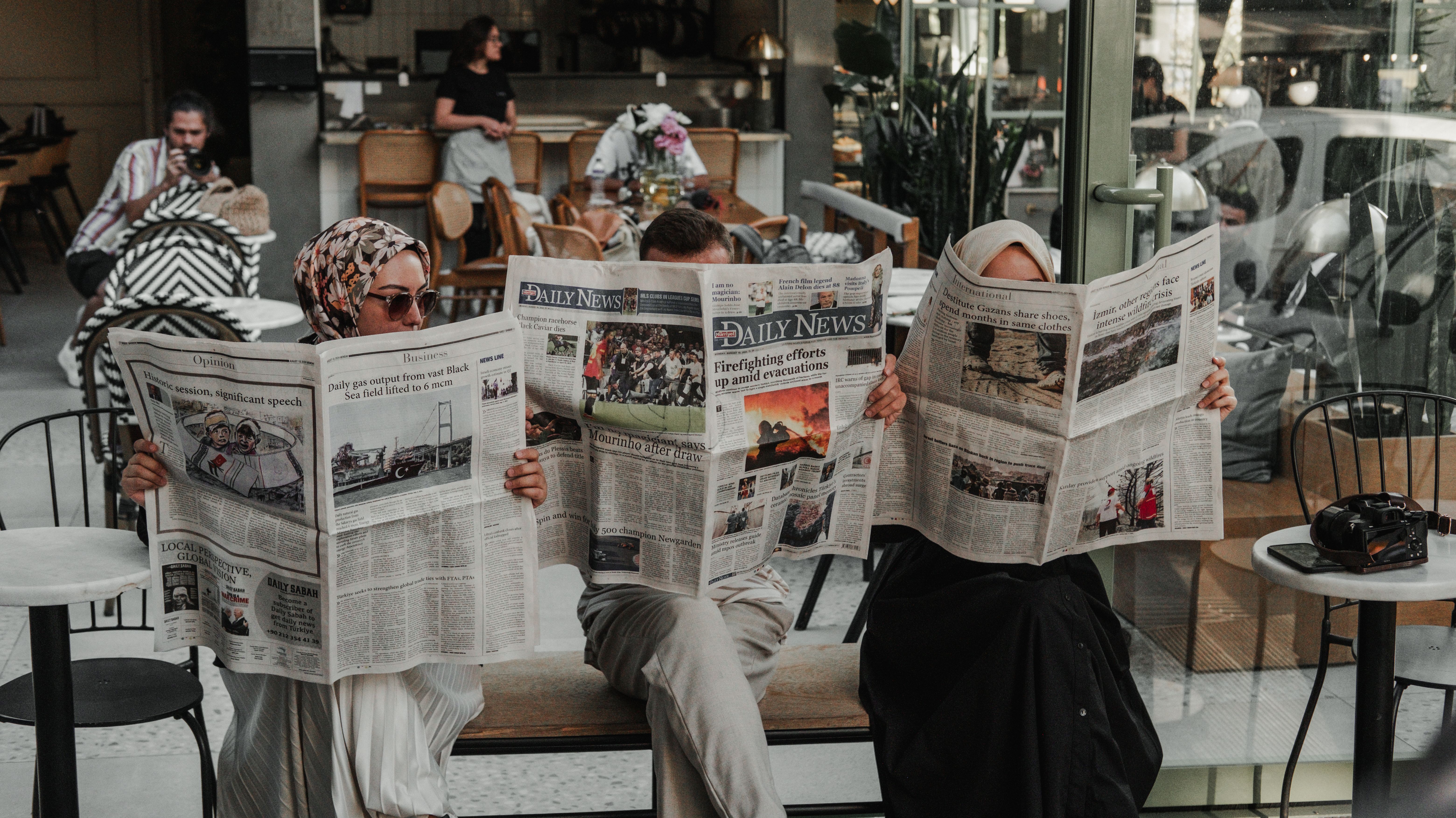 Wat er gebeurt als je de krant echt leest