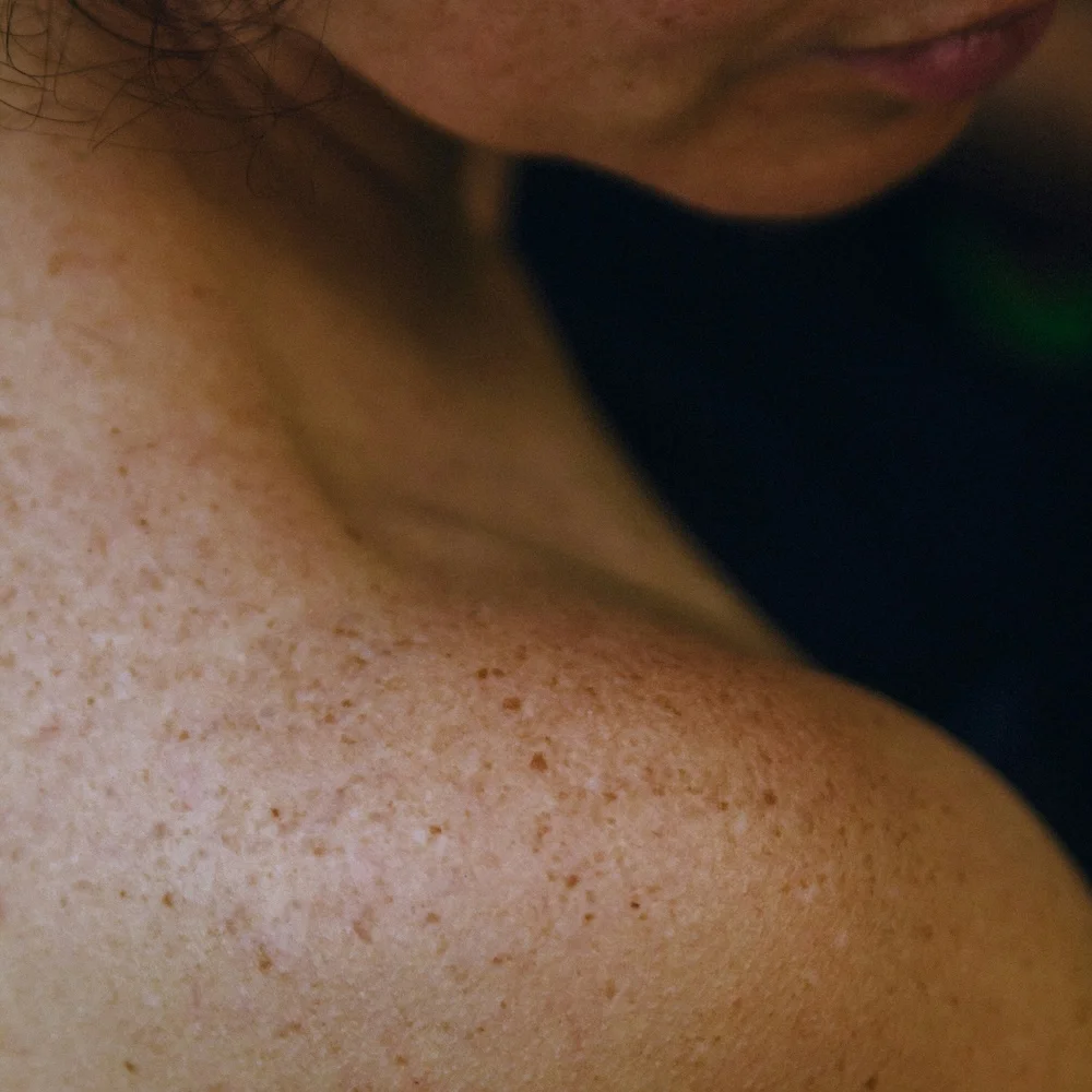 Самые мощные компоненты в косметике для борьбы с отеками лица и тела