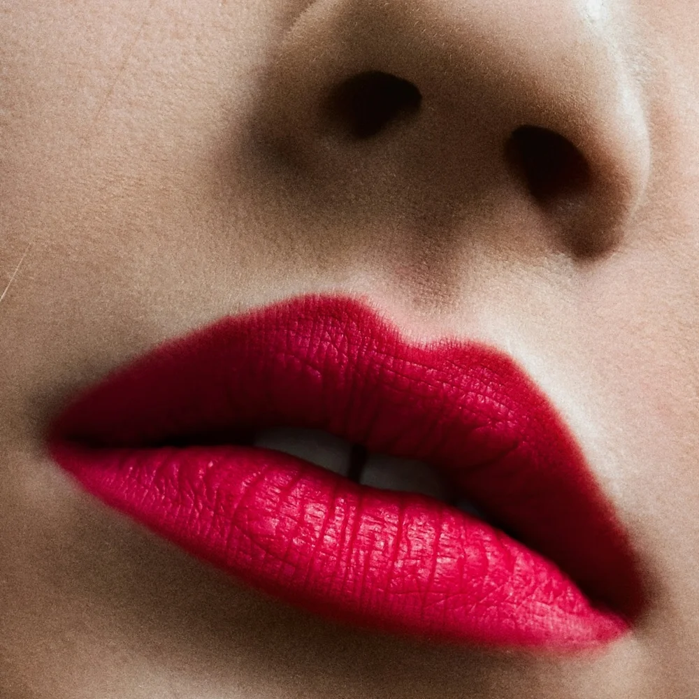 Лайфхаки, чтобы помада держалась весь день