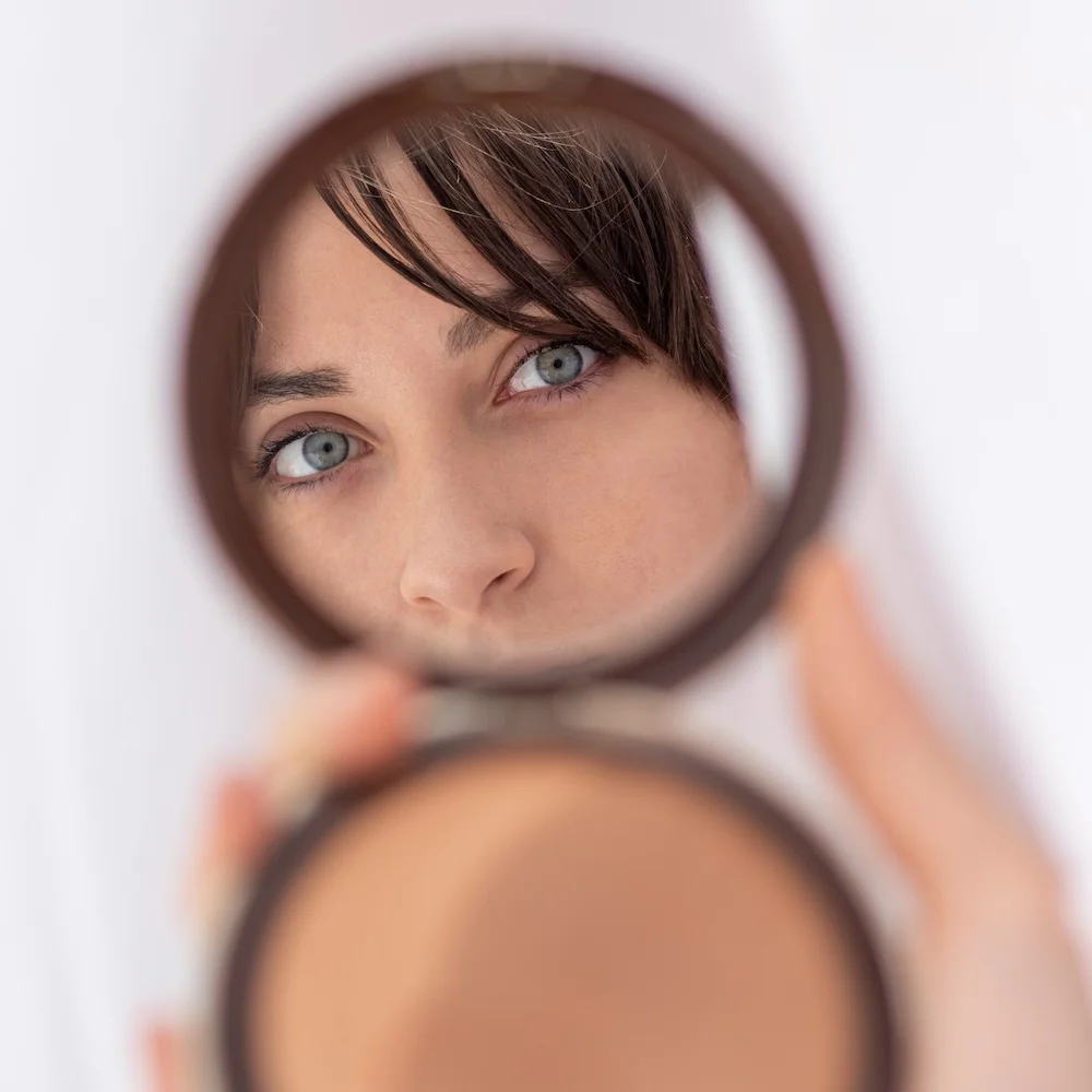 Макияж после ботокса: особые техники нанесения, когда мимика временно ограничена