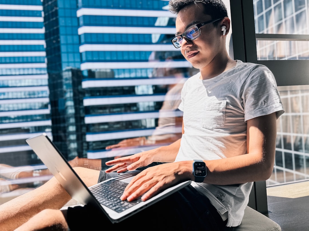 hong kong office laptop — Photo by Designtoasty on Unsplash