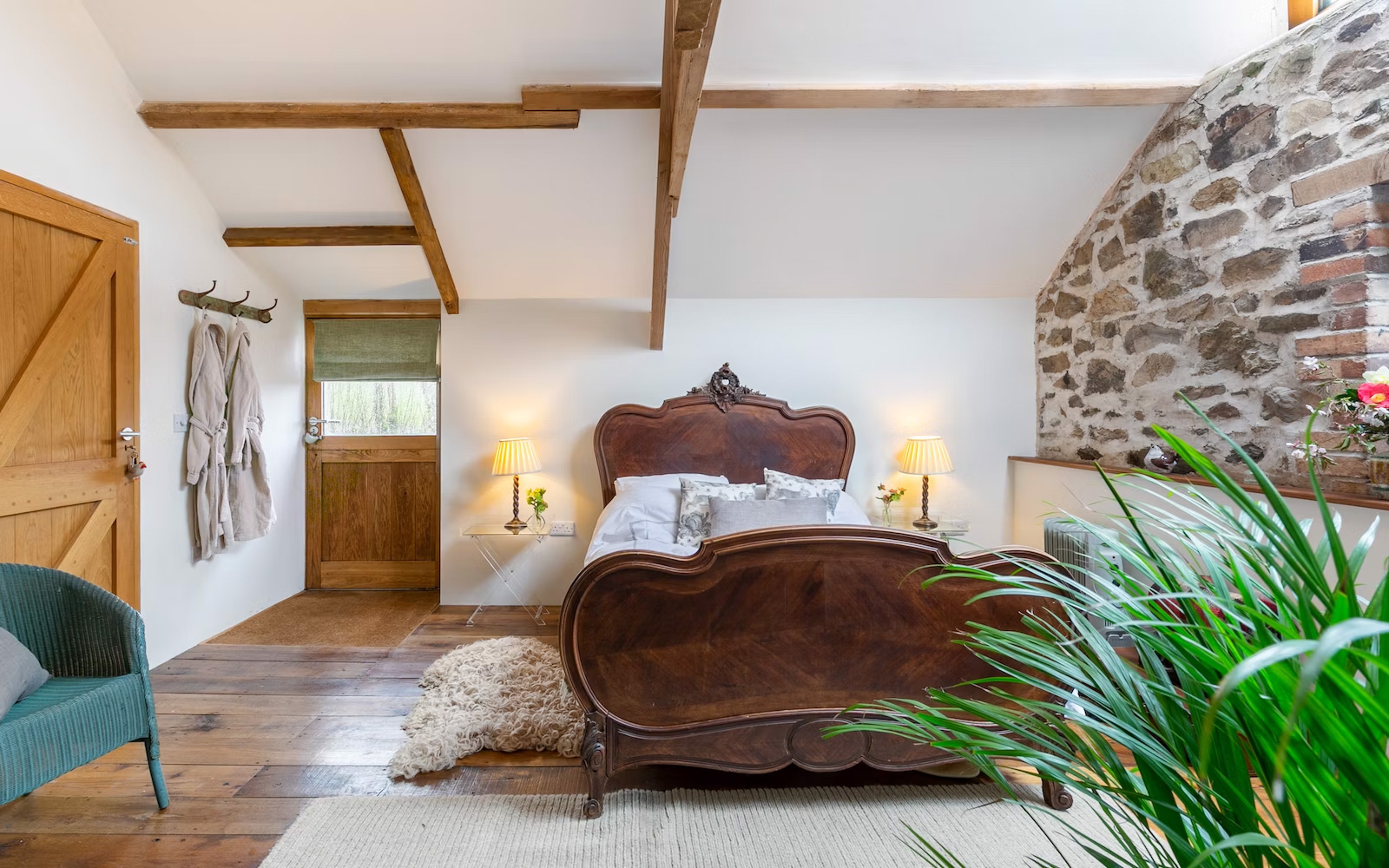 The Granary — roll-top bath, Borough Farm, Devon