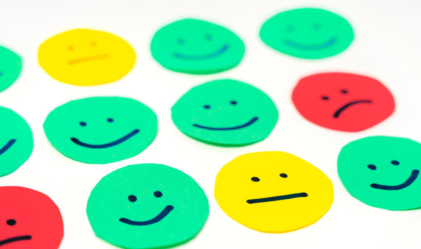 Customers n a buy food court.