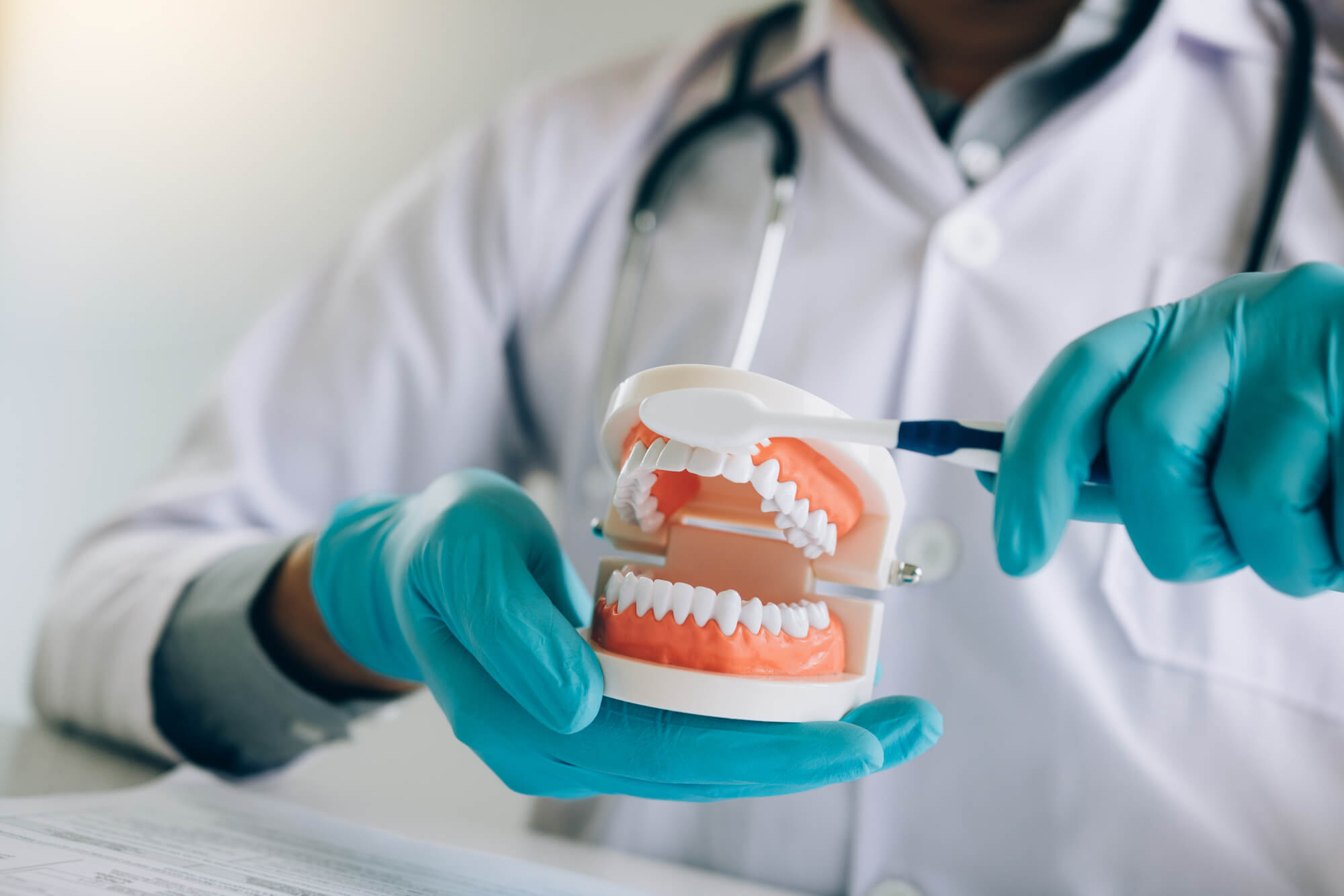 Cleaning-Your-Dentures-in-Pompano-Beach