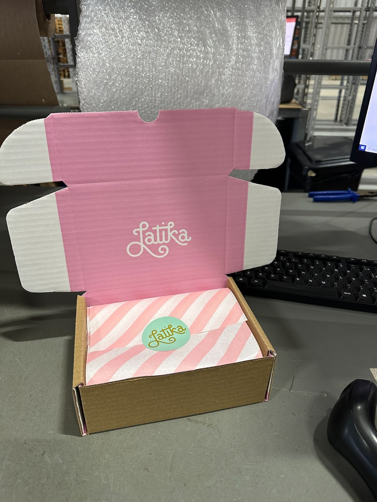 Caixa personalizada da Latika
