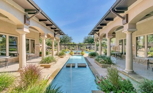 La Villita Lakeside