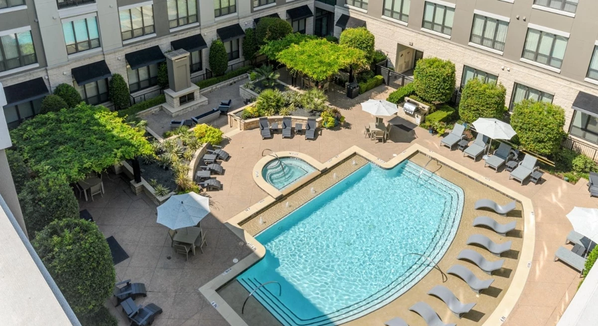 The Top 12 Apartments Near Lake Carolyn in Las Colinas