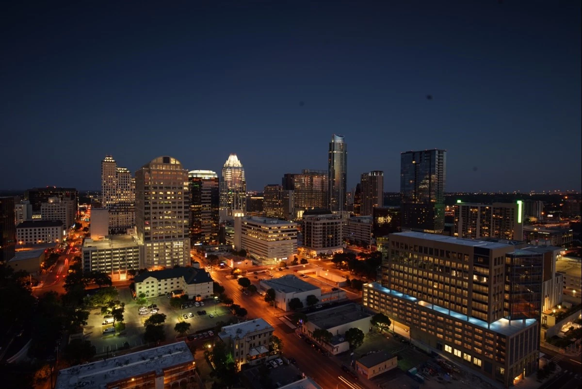 The Top 17 Luxury Apartments in Rainey Street Austin