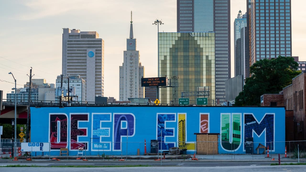 The Deep Ellum Neighborhood Guide