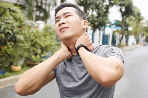 A stiff neck is one of the pulled neck muscle symptoms.