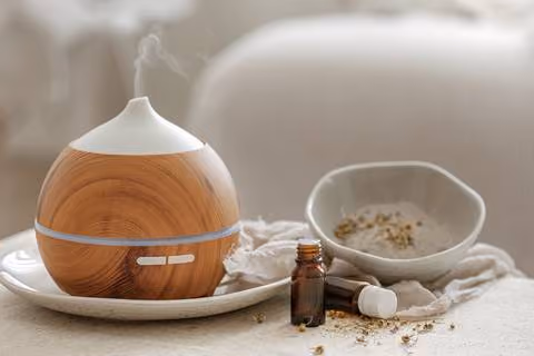 Essential oils are helpful home remedies for vertigo.
