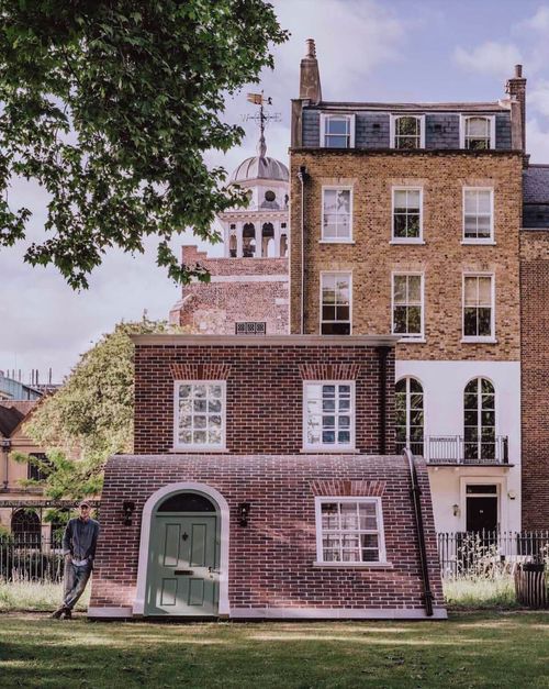 #cdw #cdw2025 #clerkenwell #eventdesign #design #designers #architect #architecture #architects #interior #interiordesign #interiordesigner #designweek #designshow #london #bolte #bolteevents #auura