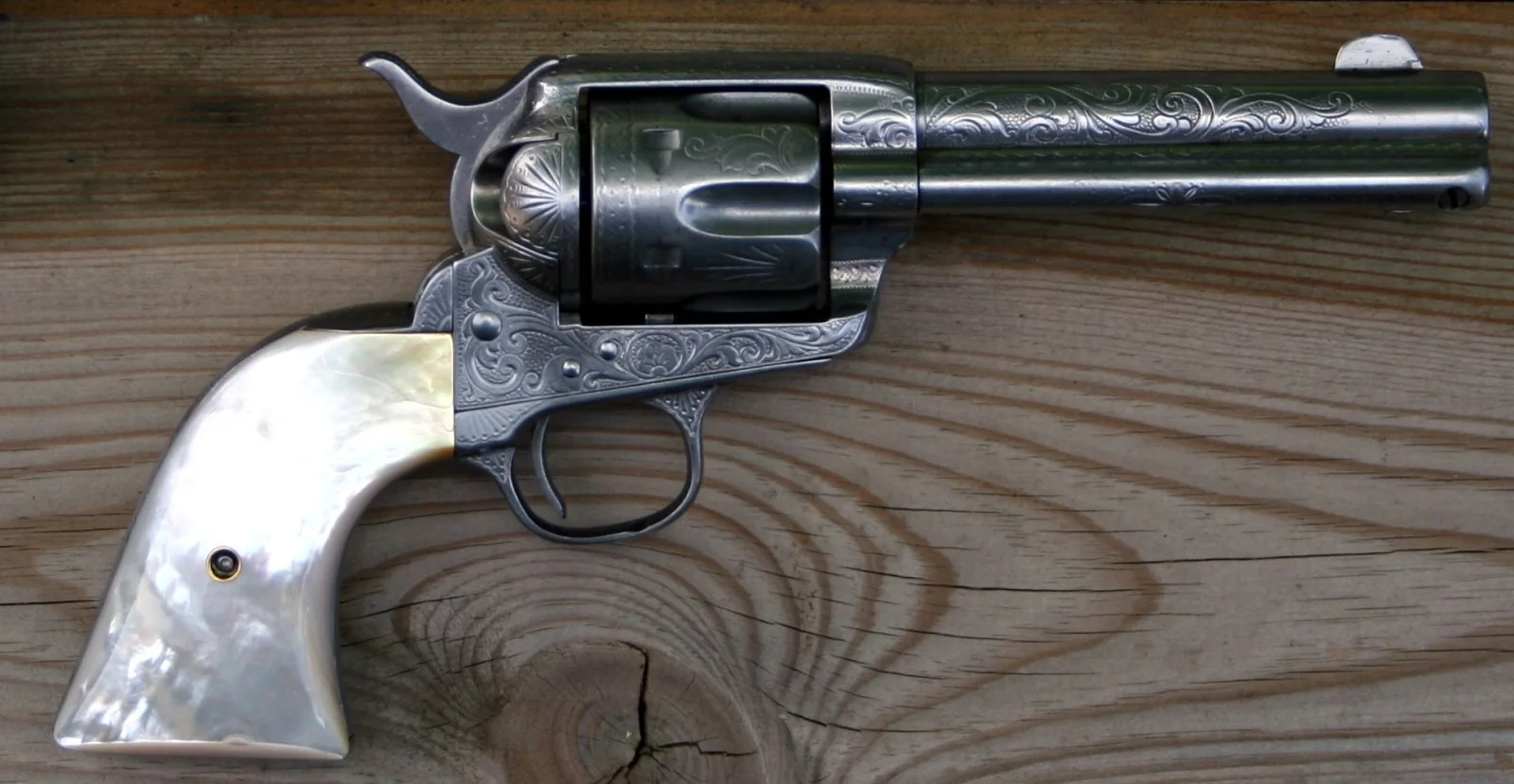 Colt SAA engraved finish